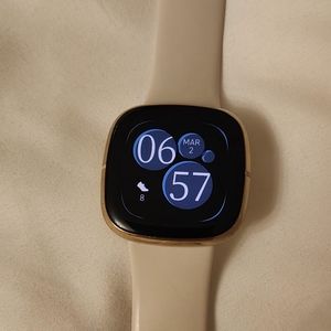 Fitbit Sense + 1 extra charger